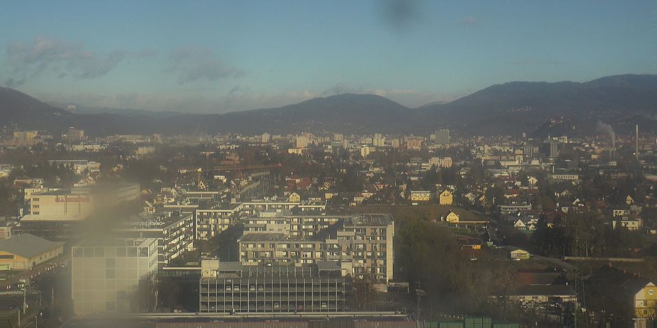 Livebild Baukamera 1 - Webcam 'Gesamtpanorama vom Kamin der Brauerei' - Baustelle Stadtteil Brauquartier, Graz-Puntigam (ca. 5 Minuteninterval)