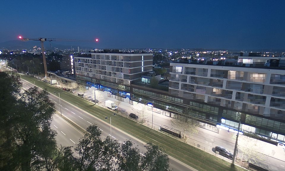 Livebild Baukamera 4 - Webcam 'Gesamtansicht Nordwest' - Baustelle Stadtteil Brauquartier, Graz-Puntigam (ca. 5 Minuteninterval)