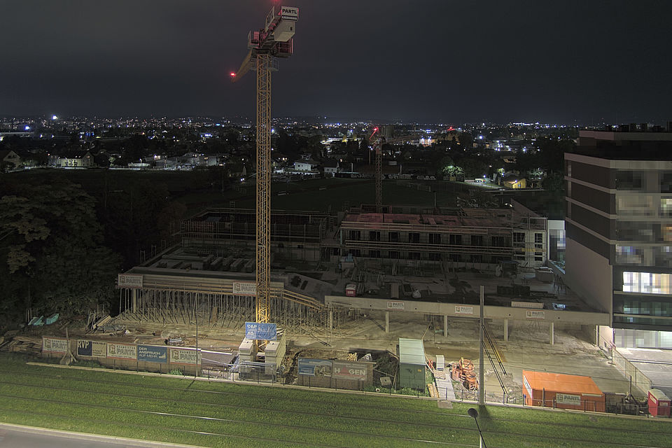 Livebild Baukamera 5 - Webcam 'Gesamtansicht Westseite Bauteil 09' - Baustelle Stadtteil Brauquartier, Graz-Puntigam (ca. 5 Minuteninterval)