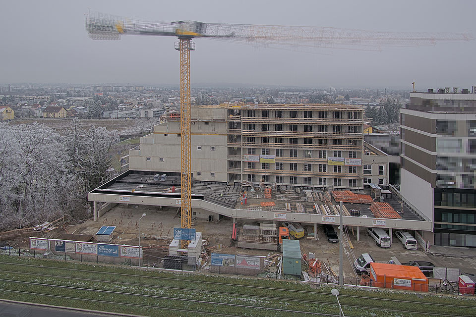 Livebild Baukamera 5 - Webcam 'Gesamtansicht Westseite Bauteil 09' - Baustelle Stadtteil Brauquartier, Graz-Puntigam (ca. 5 Minuteninterval)