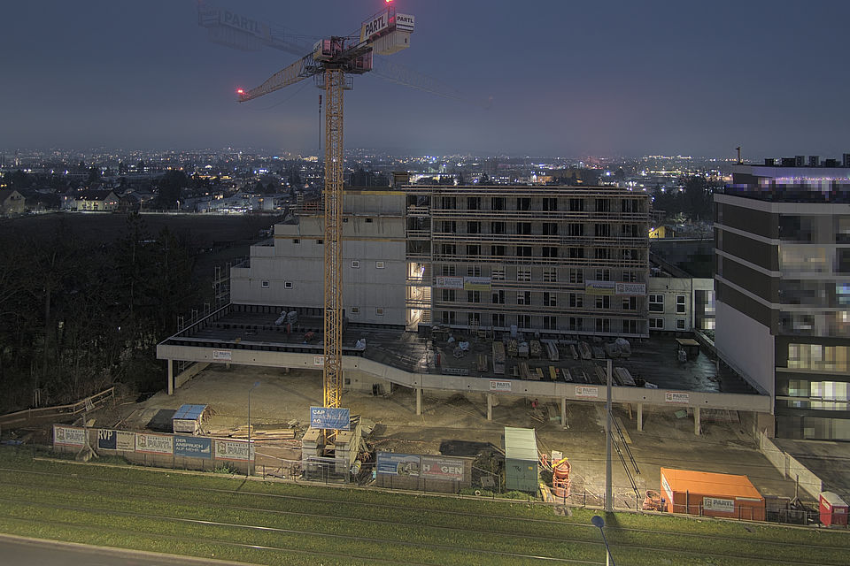 Livebild Baukamera 5 - Webcam 'Gesamtansicht Westseite Bauteil 09' - Baustelle Stadtteil Brauquartier, Graz-Puntigam (ca. 5 Minuteninterval)
