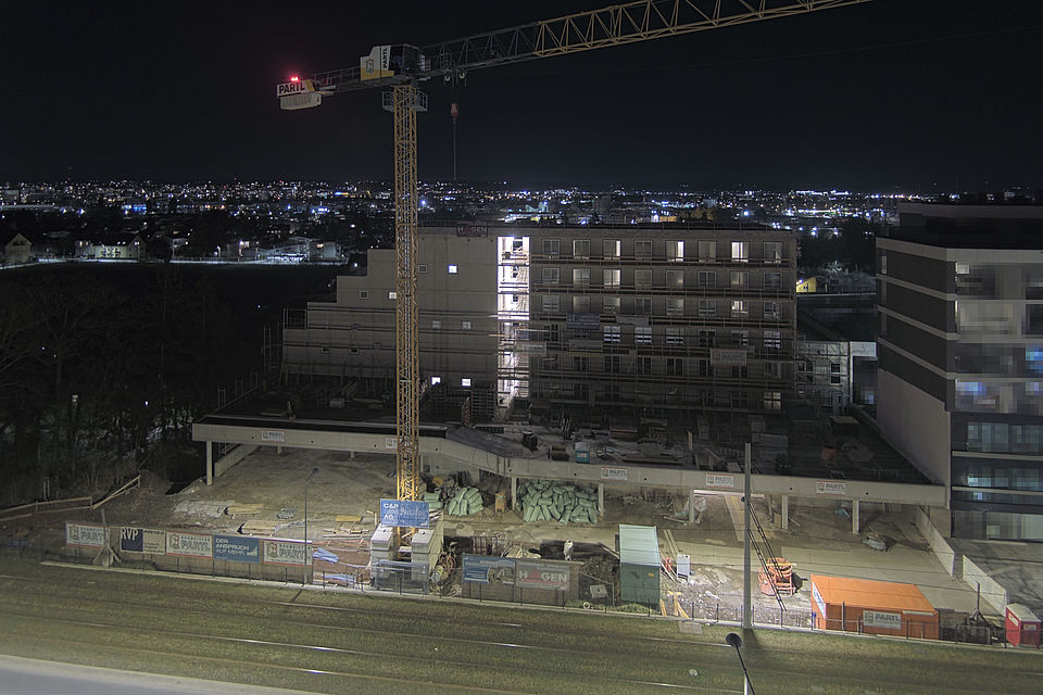 Livebild Baukamera 5 - Webcam 'Gesamtansicht Westseite Bauteil 09' - Baustelle Stadtteil Brauquartier, Graz-Puntigam (ca. 5 Minuteninterval)