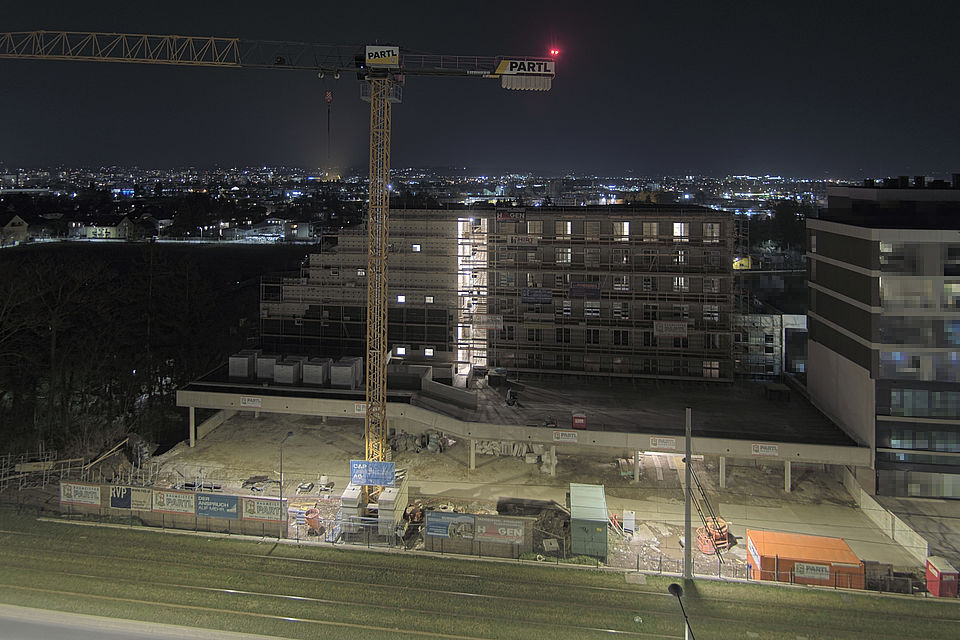 Livebild Baukamera 5 - Webcam 'Gesamtansicht Westseite Bauteil 09' - Baustelle Stadtteil Brauquartier, Graz-Puntigam (ca. 5 Minuteninterval)