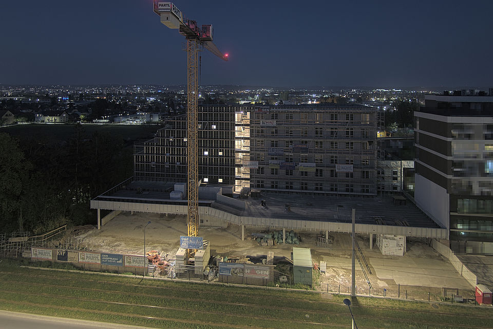 Livebild Baukamera 5 - Webcam 'Gesamtansicht Westseite Bauteil 09' - Baustelle Stadtteil Brauquartier, Graz-Puntigam (ca. 5 Minuteninterval)