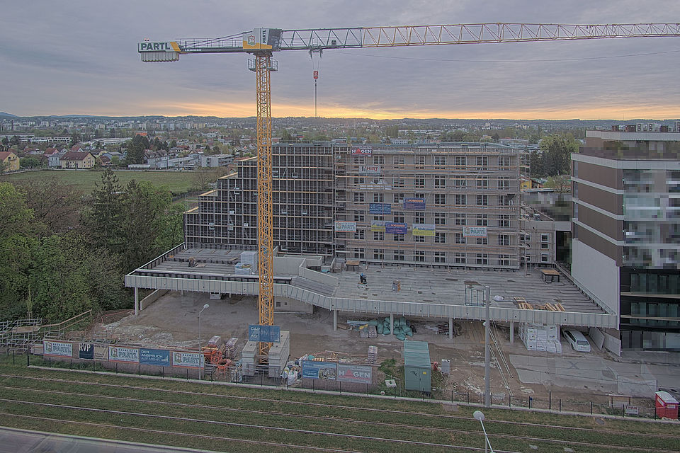 Livebild Baukamera 5 - Webcam 'Gesamtansicht Westseite Bauteil 09' - Baustelle Stadtteil Brauquartier, Graz-Puntigam (ca. 5 Minuteninterval)